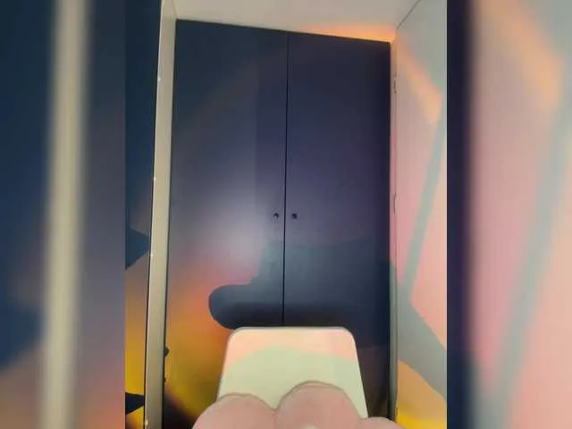 yourXgirl- – webcam model profile photo Image 7