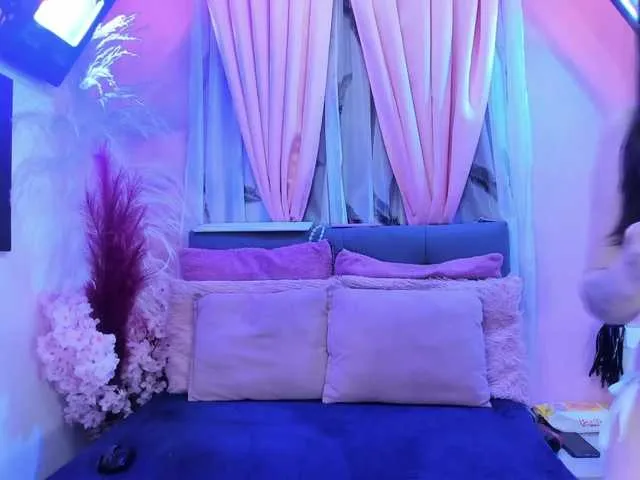 SusyBlair – webcam model profile photo Image 13