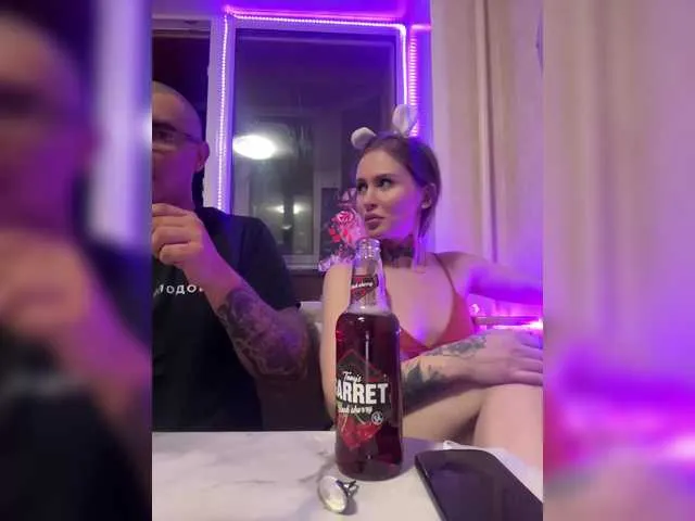 MainPleasure – webcam model profile photo Image 13