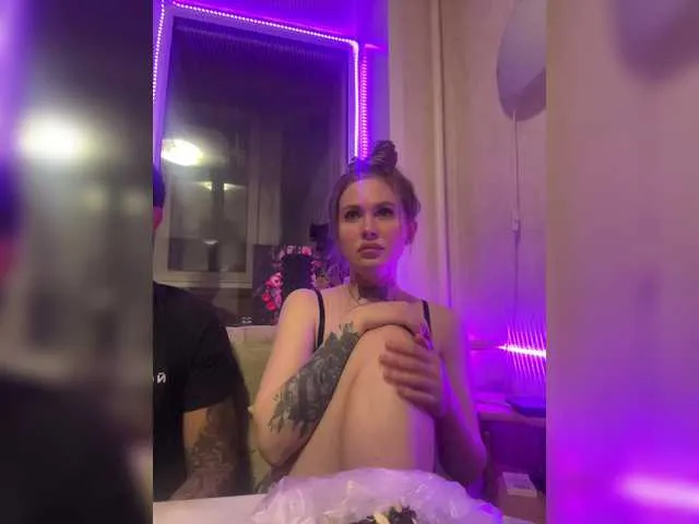 MainPleasure – webcam model profile photo Image 7