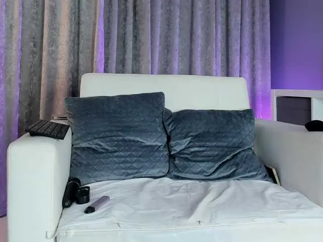 BlondeScarlettx – webcam model profile photo Image 10