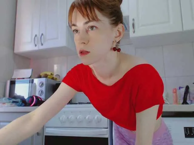 LoraDevine – webcam model profile photo Image 3