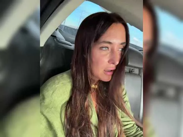 BlondeScarlettx – webcam model profile photo Image 3