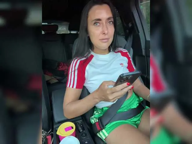 BlondeScarlettx – webcam model profile photo Image 5