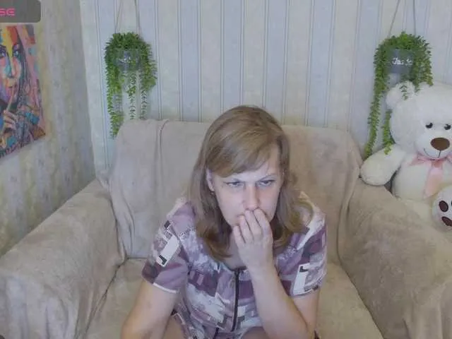 Nezabudka – webcam model profile photo Image 4