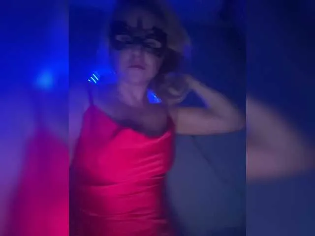 blondeambitionnn – webcam model profile photo Image 11