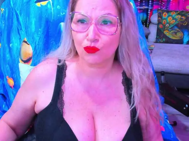 Malvvina – webcam model profile photo Image 10