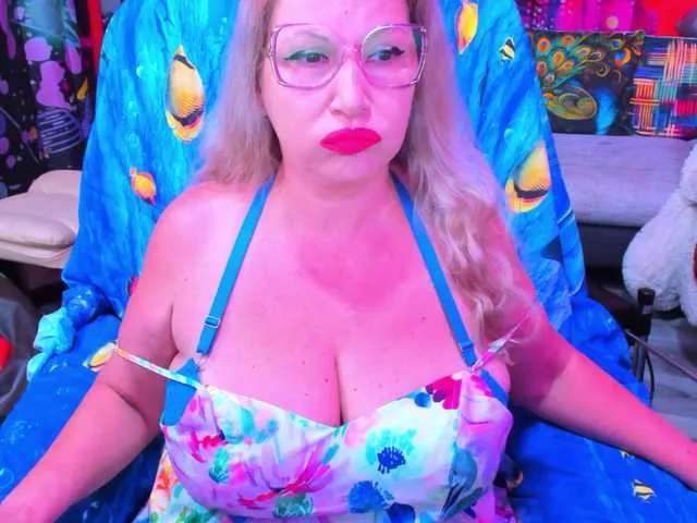 Malvvina – webcam model profile photo Image 11