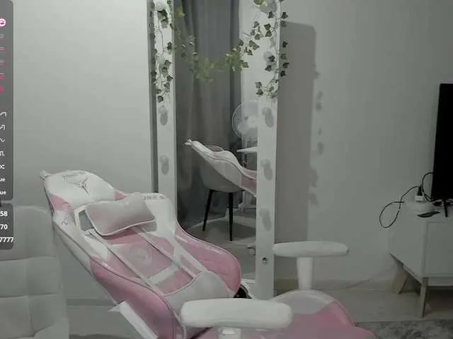 BlondeScarlettx – webcam model profile photo Image 10