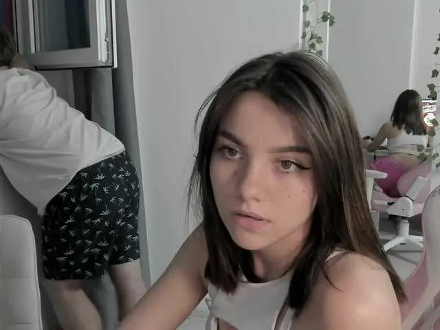 BlondeScarlettx – webcam model profile photo Image 3