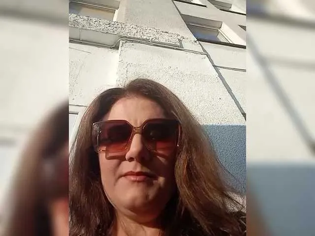 Hotforunow – webcam model profile photo Image 16