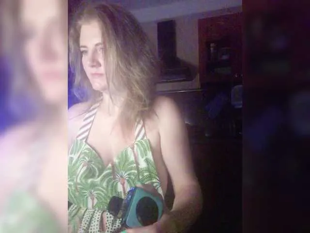 Hotforunow – webcam model profile photo Image 8