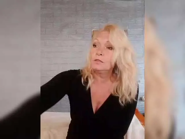 Shantel001 – webcam model profile photo Image 12