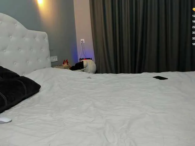 Paratrax – webcam model profile photo Image 12