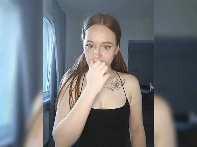 SusyBlair – webcam model profile photo Image 2