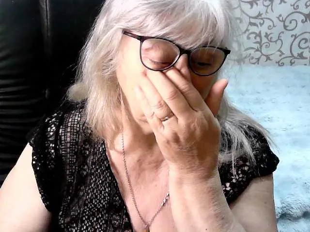 SWEET-RINA – webcam model profile photo Image 17