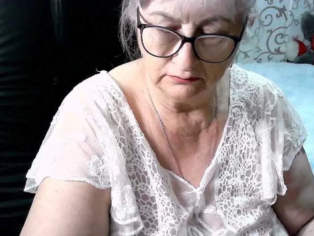 SWEET-RINA – webcam model profile photo Image 3