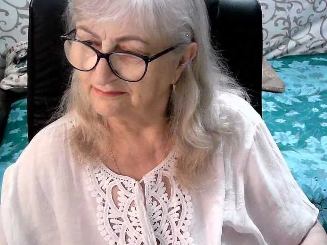 SWEET-RINA – webcam model profile photo Image 7