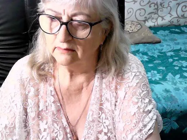 SWEET-RINA – webcam model profile photo Image 9