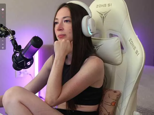 SelennaMoon – webcam model profile photo Image 17