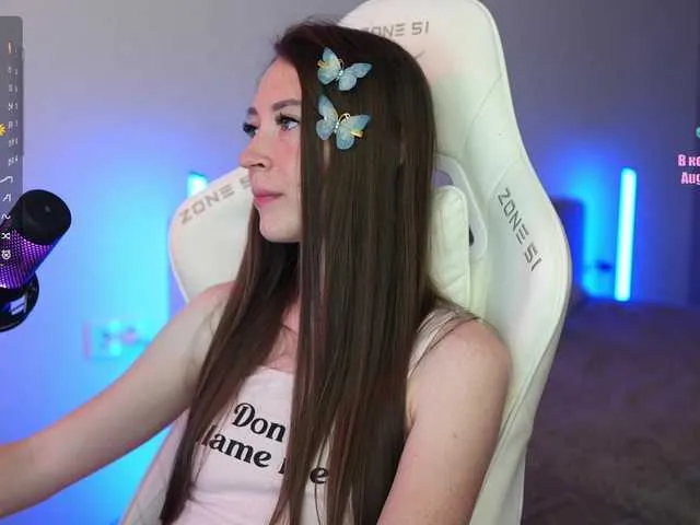 SelennaMoon – webcam model profile photo Image 4