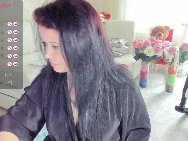 Taly1974 – webcam model profile photo Image 17