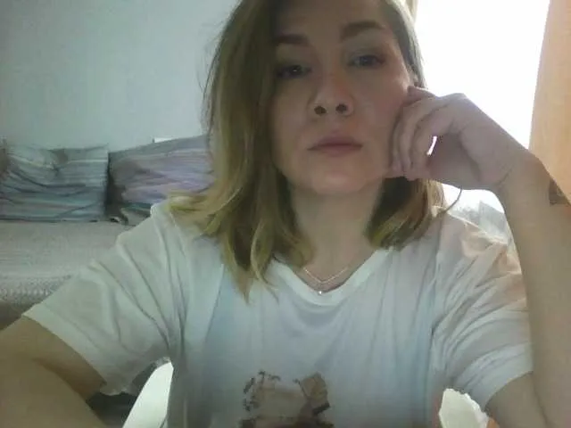 LunaKate – webcam model profile photo