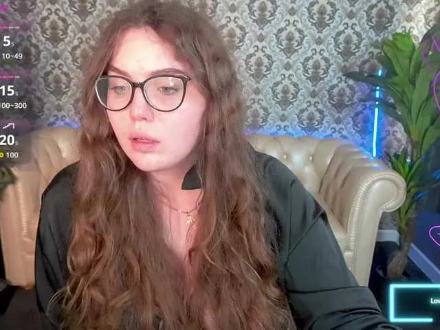 British_EmJess – webcam model profile photo Image 12