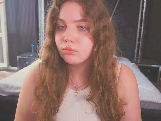 British_EmJess – webcam model profile photo Image 9