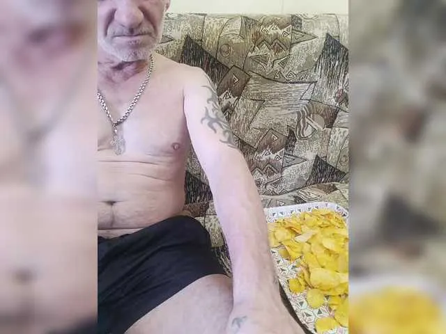 maevebanks – webcam model profile photo Image 10