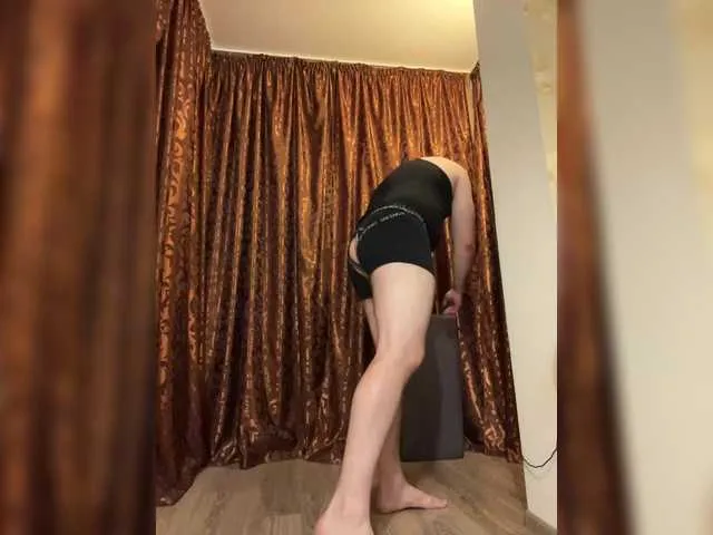 British_EmJess – webcam model profile photo Image 14