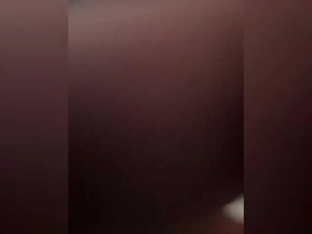 LoraDevine – webcam model profile photo Image 12