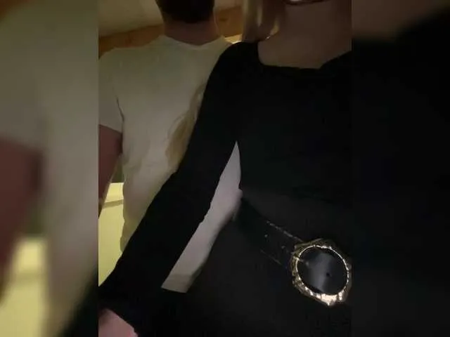 LoraDevine – webcam model profile photo Image 3