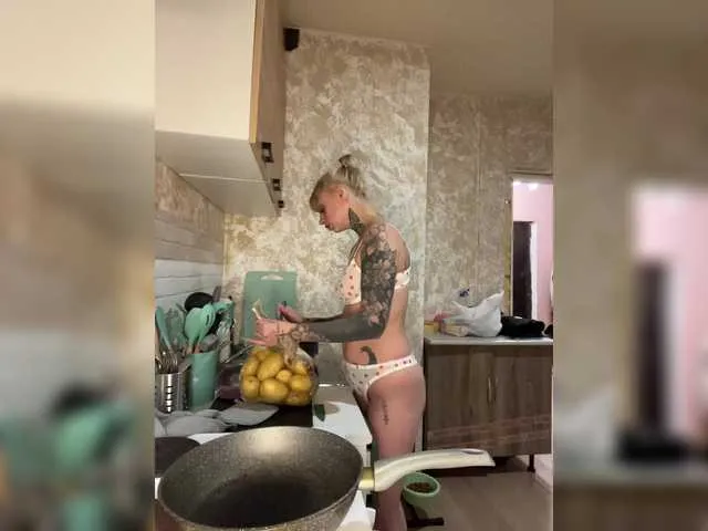 BELBIG – webcam model profile photo Image 7