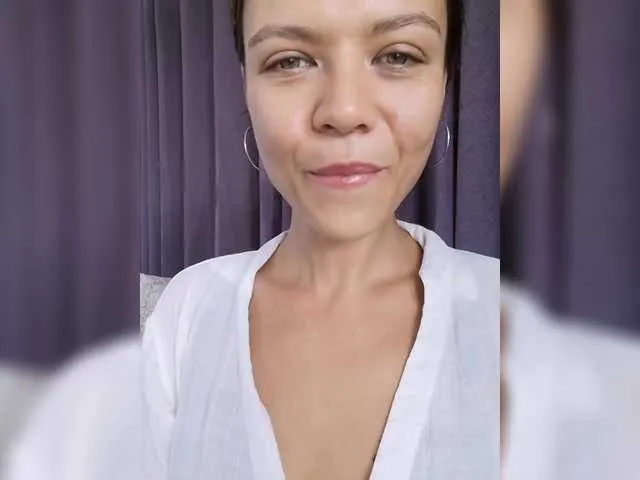 TyleneBuck – webcam model profile photo Image 10