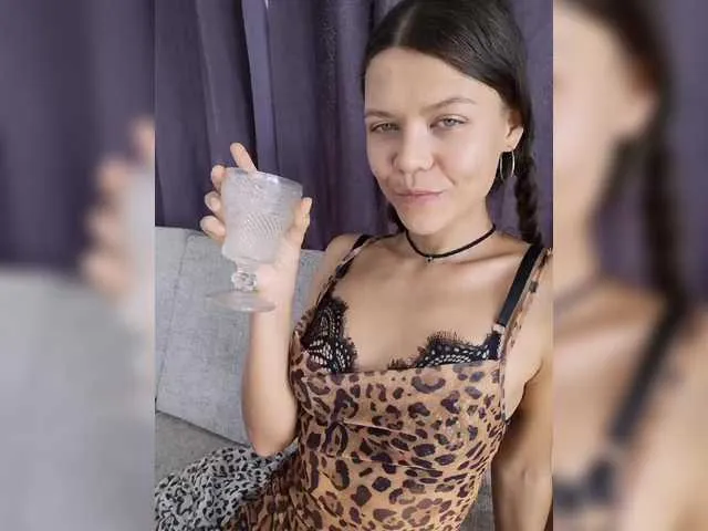 TyleneBuck – webcam model profile photo Image 16