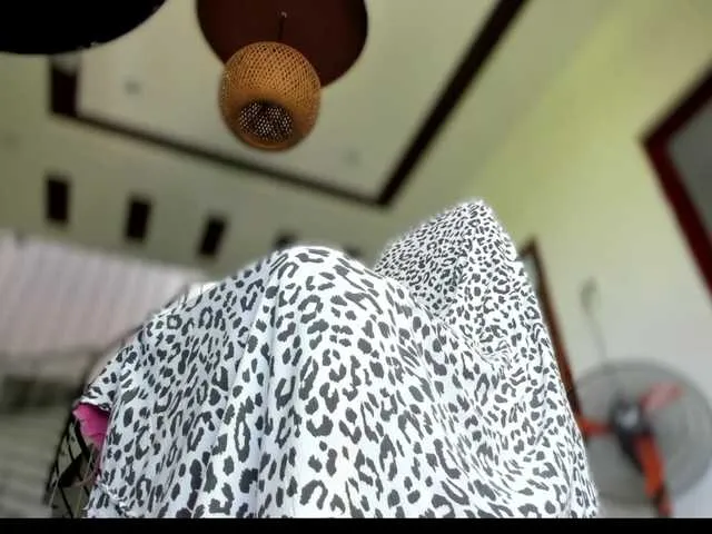 TyleneBuck – webcam model profile photo Image 5