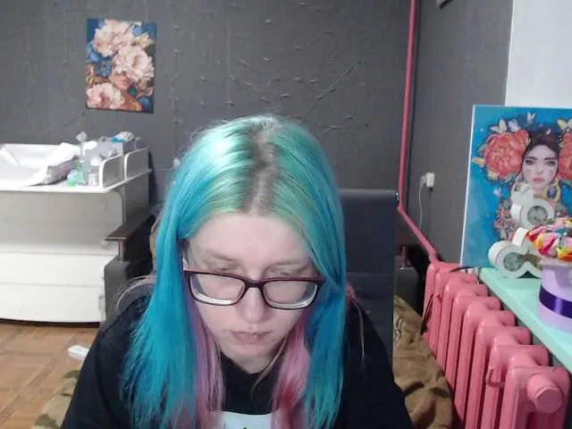 British_EmJess – webcam model profile photo Image 16