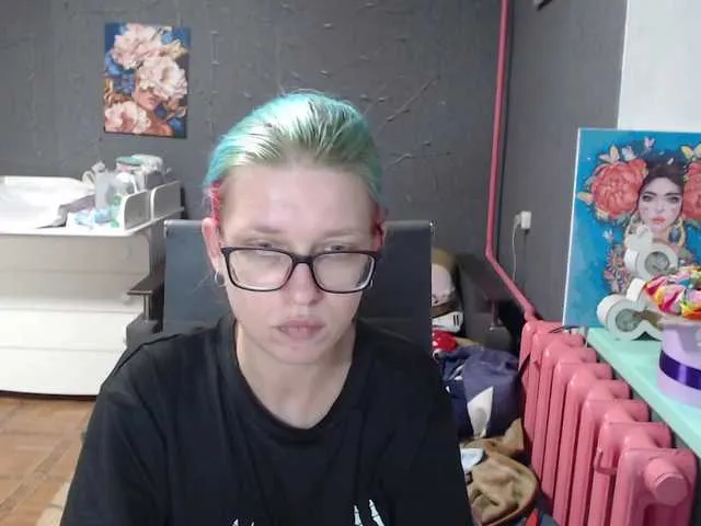 British_EmJess – webcam model profile photo Image 17