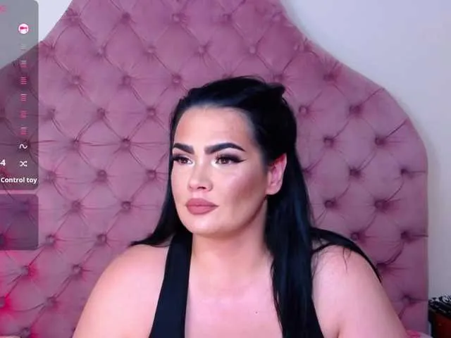 British_EmJess – webcam model profile photo Image 6