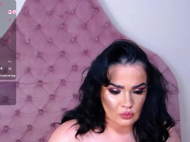 British_EmJess – webcam model profile photo Image 9