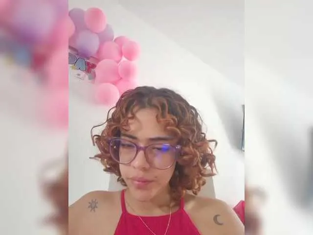 NightMint – webcam model profile photo Image 13