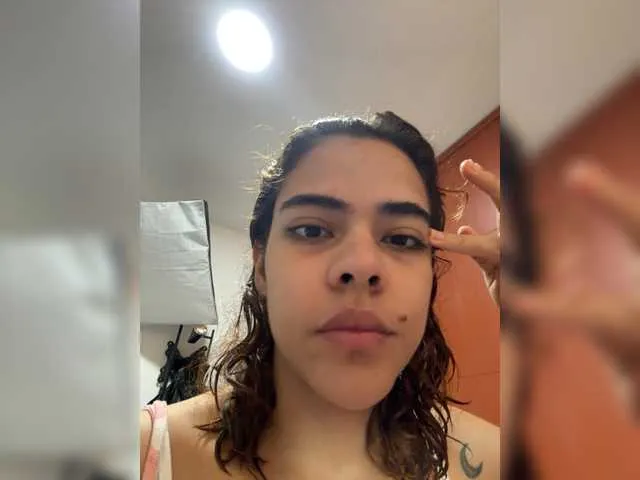 NightMint – webcam model profile photo Image 14