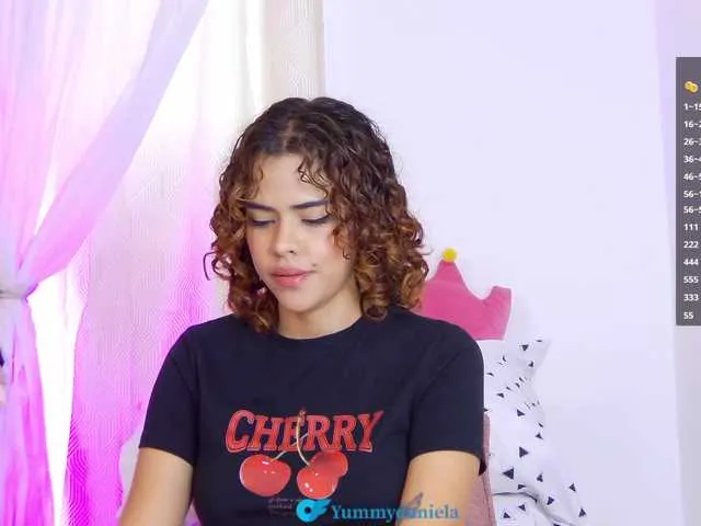 NightMint – webcam model profile photo Image 16