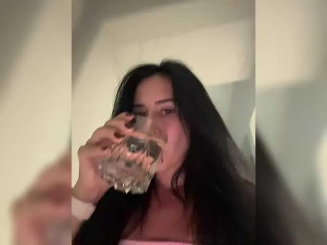 BlondeHott – webcam model profile photo Image 11