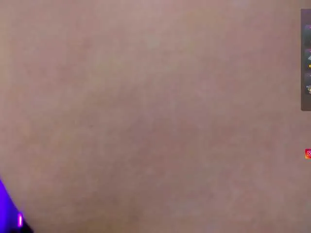 Loli_Belle – webcam model profile photo Image 2