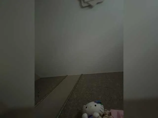 blondeambitionnn – webcam model profile photo Image 12