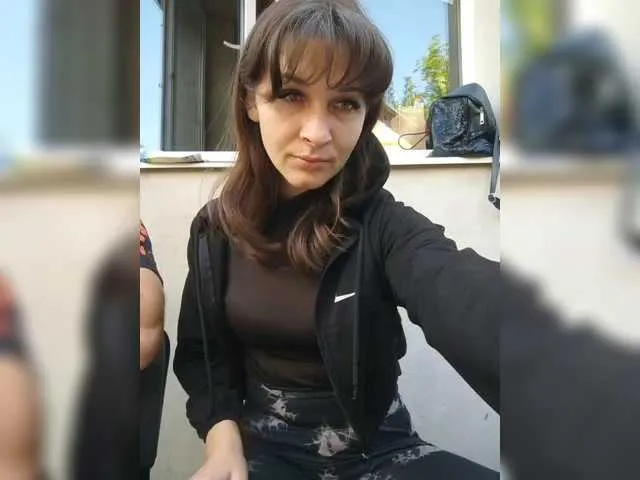 bunny_blonde – webcam model profile photo Image 13