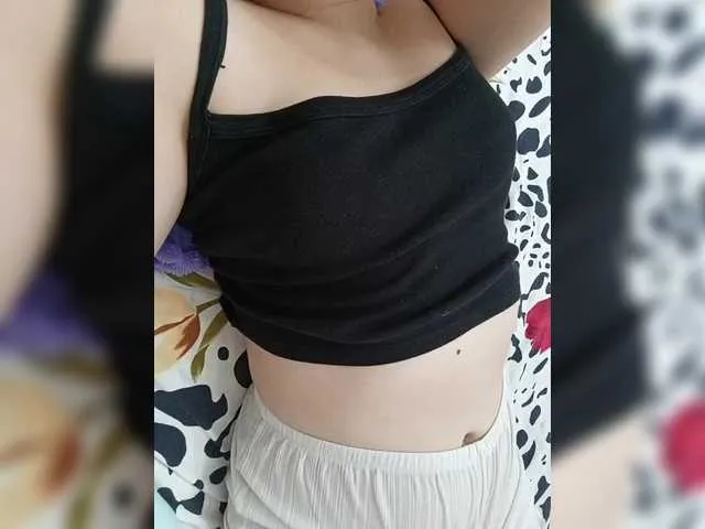 MarilynRainbow – webcam model profile photo Image 3