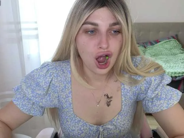 SofiaSins – webcam model profile photo Image 14